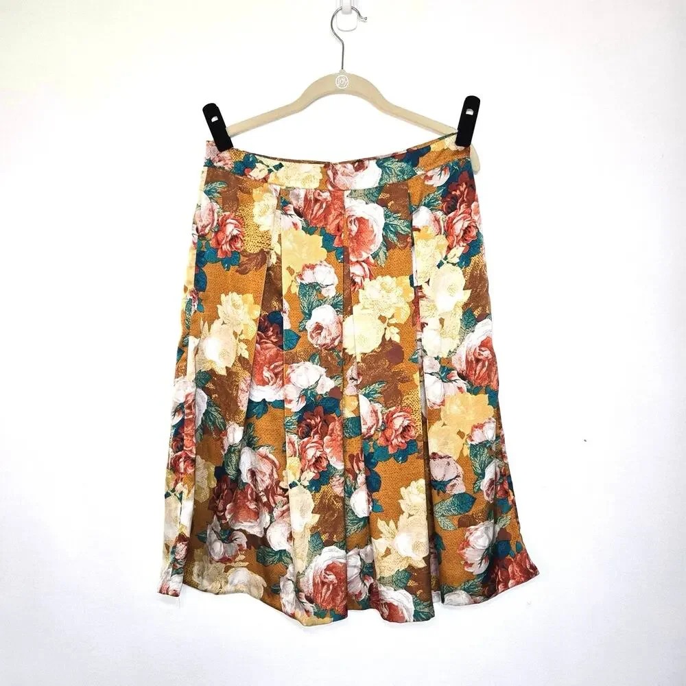 Tahari ASL Inverted Pleated Floral Midi Skirt. Size 10.